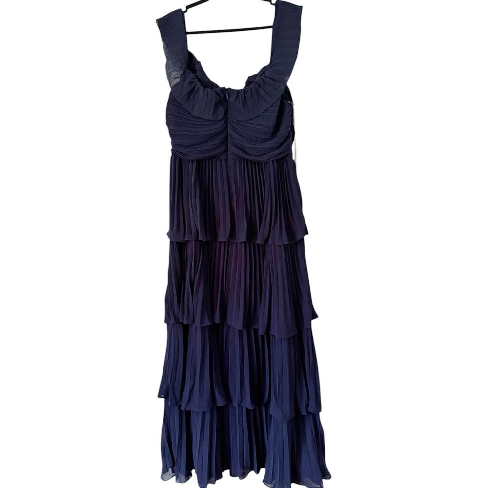 NWT Lulus Always Remarkable Navy Pleated Off the Shoulder Maxi Dress Size 1X - Picture 4 of 9